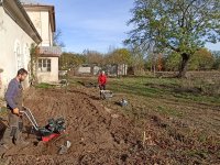 New flower bed on the Amálie school farm